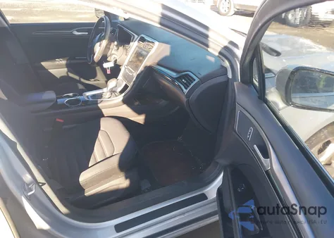 2014 Ford Fusion Se z USA, uszkodzony, nr VIN 1FA6P0HD4E5352558